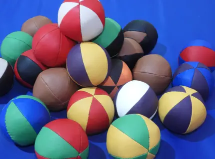 Oină-Ball