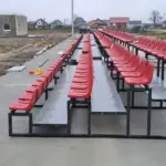 Tribüne mit Sitzen